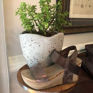 Platform Wedge Open-Toe Sandal - Pierre Dumas